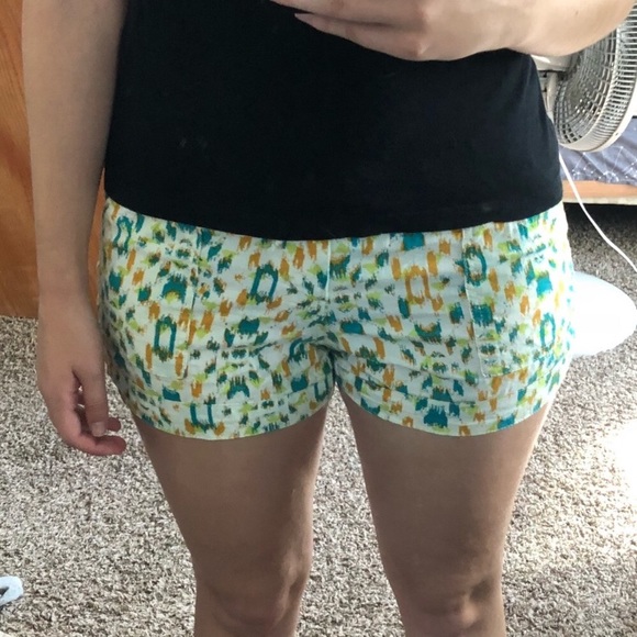 • 2/$10 • Tribal Print Linen Mossimo Shorts - Picture 2 of 5